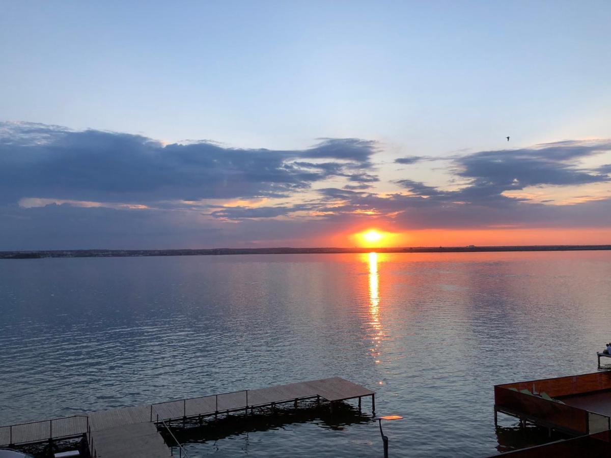 شقة Mamaia Lake View المظهر الخارجي الصورة